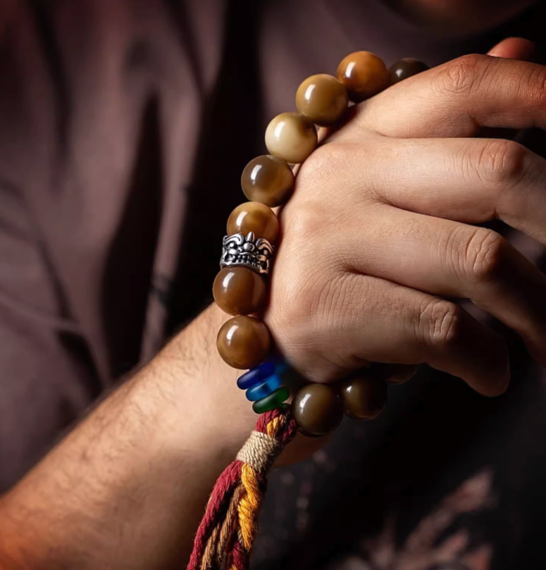 White Bodhi Root Bracelet – For Purity, Peace & Spiritual Grounding