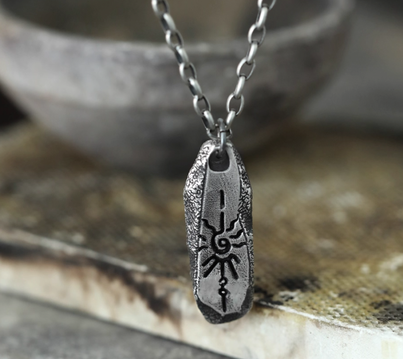 Rock-Carved Sun 999 Fine Silver Pendant – Free Engraving, A Talisman of Peace
