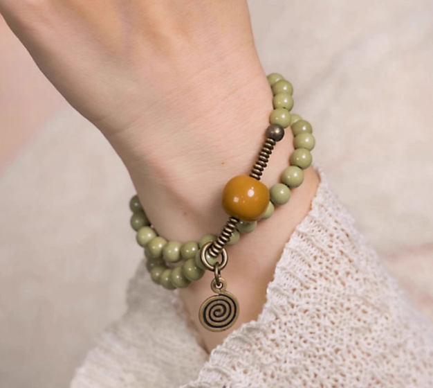 Alashan Agate & Golden Orb Desert Bracelet