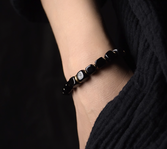 Geometric Obsidian & Hammered Brass Bar Bracelet