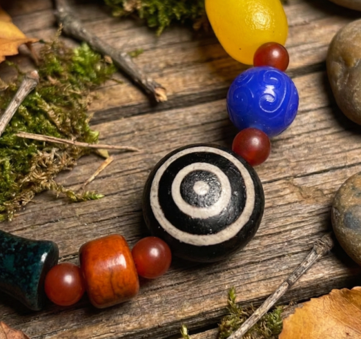 Tibetan Multi-Treasure Dzi & Agate Fortune Bracelet