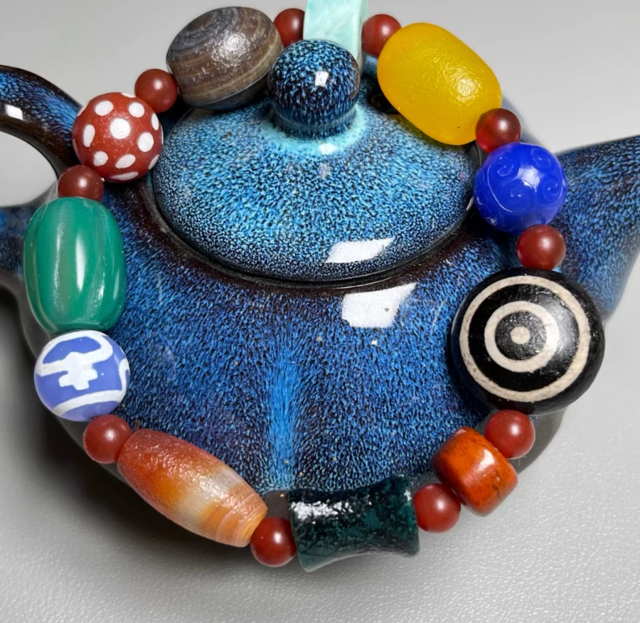 Tibetan Multi-Treasure Dzi & Agate Fortune Bracelet