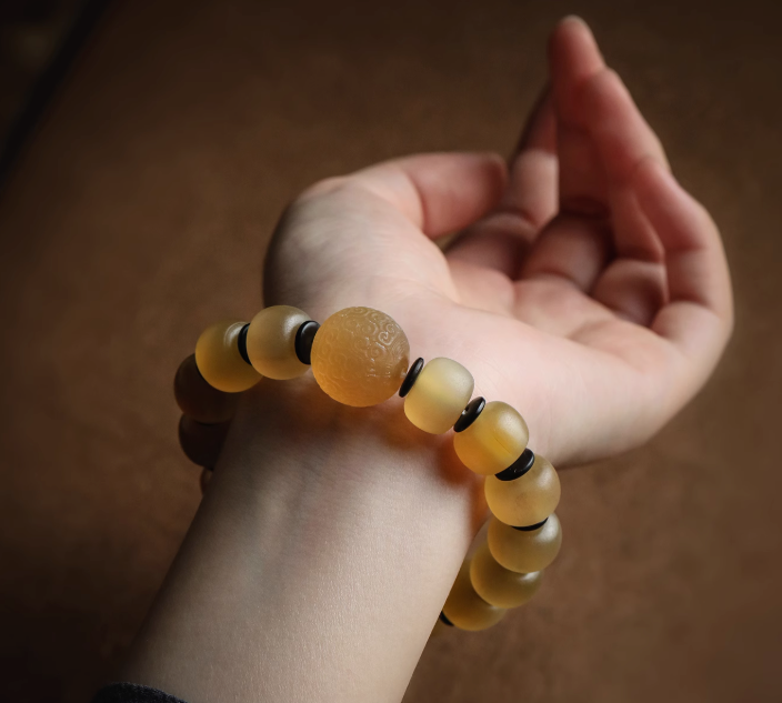 Handmade Tibetan Goat Horn Bracelet – Spiritual Strength