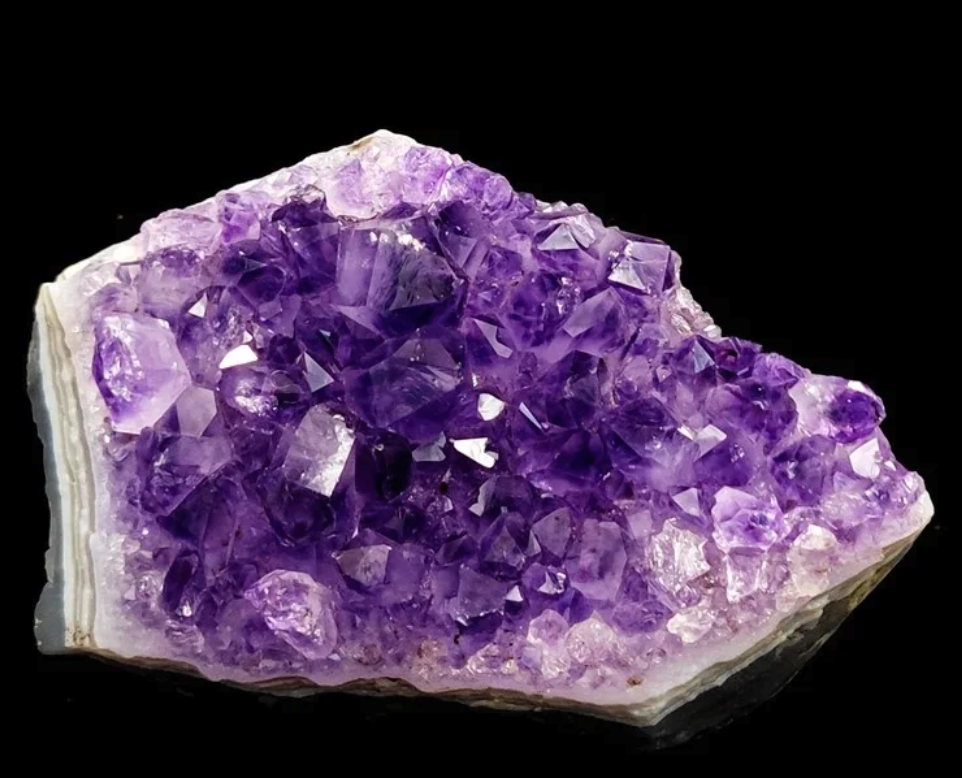 Prayer-Bound Amethyst – Raw Crystal Necklace from the Highlands