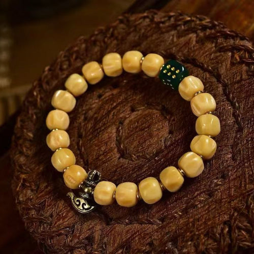 Guardianship and spiritual healing，Camel Bone Passion Seed Natural Bracelet